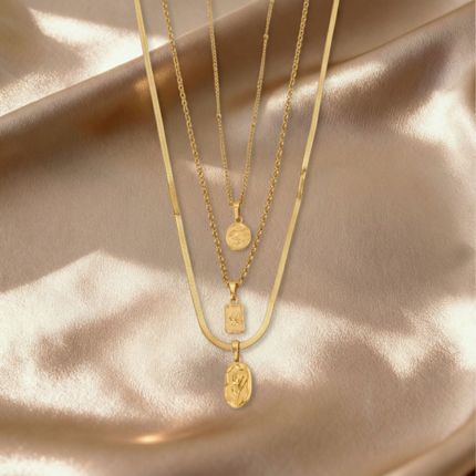 طقم قلائد للنساء