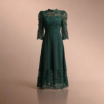 فستان ماكسي طويل الأكمام مزين بالتطريز