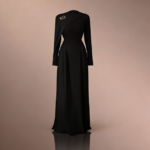 فستان أنيق بياقة عالية وأكمام طويلة على شكل حرف A 