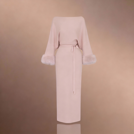 فستان نسائي موضة بياقة فرائية ملونة